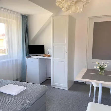 Bialy - Strefa Ciszy, Children Free