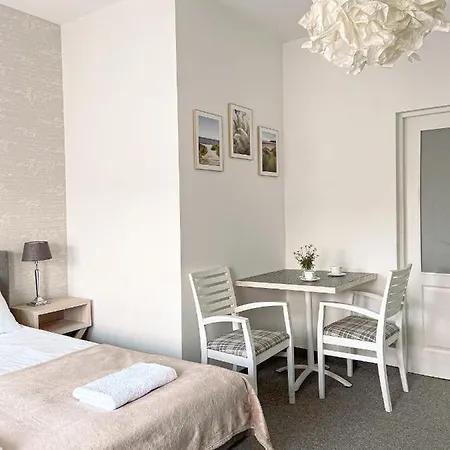 Bialy - Strefa Ciszy, Children Free *