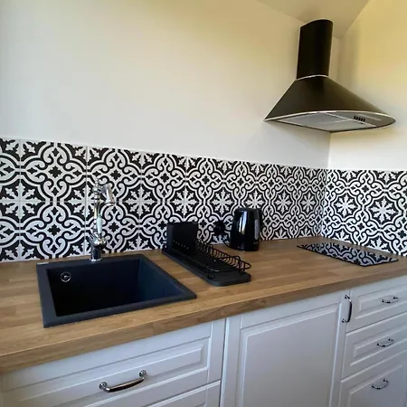 Bialy - Strefa Ciszy, Children Free *