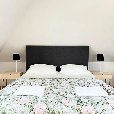 Homestay Bialy - Strefa Ciszy, Children Free Dzwirzyno