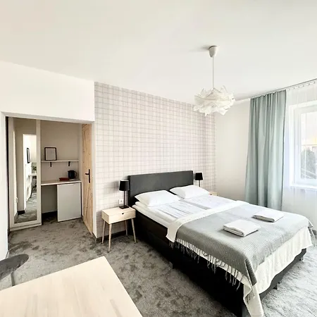 Bialy - Strefa Ciszy, Children Free