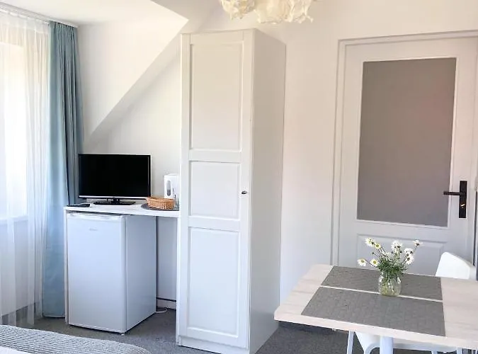 Bialy - Strefa Ciszy, Children Free