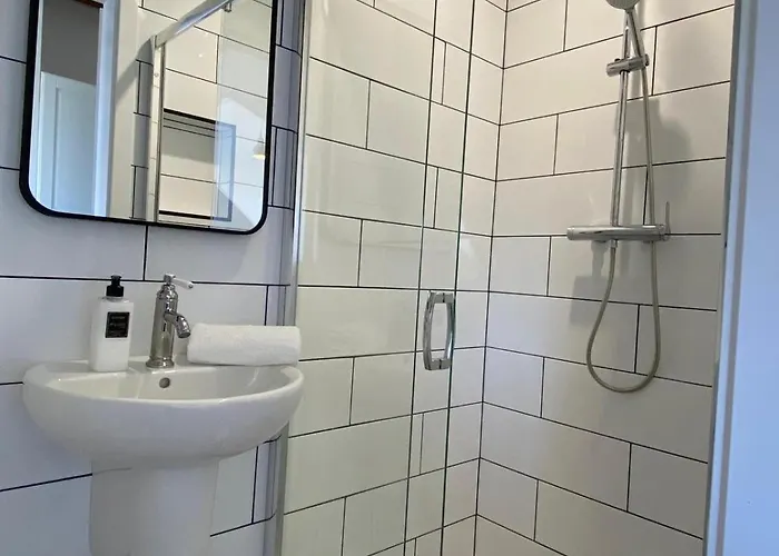 Bialy - Strefa Ciszy, Children Free